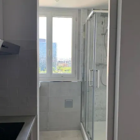 Studio Flat By The Seine River Appartamento *